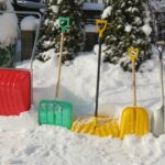 雪かきに使う道具